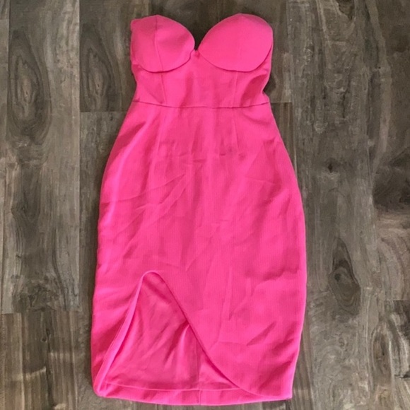 Dresses & Skirts - Cutest pink dress!!